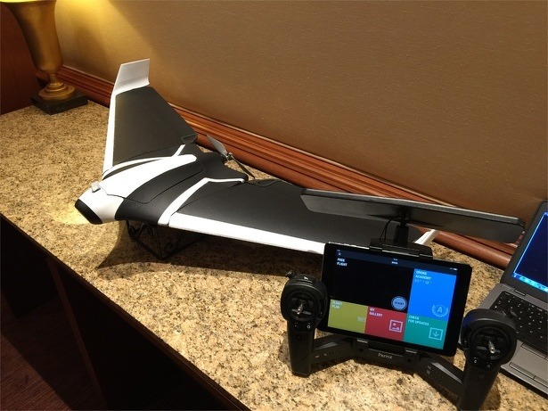 parrot-disco-drone-ces-las-vegas-2016-presenteren-franse-fabrikant-elektronica-beurs